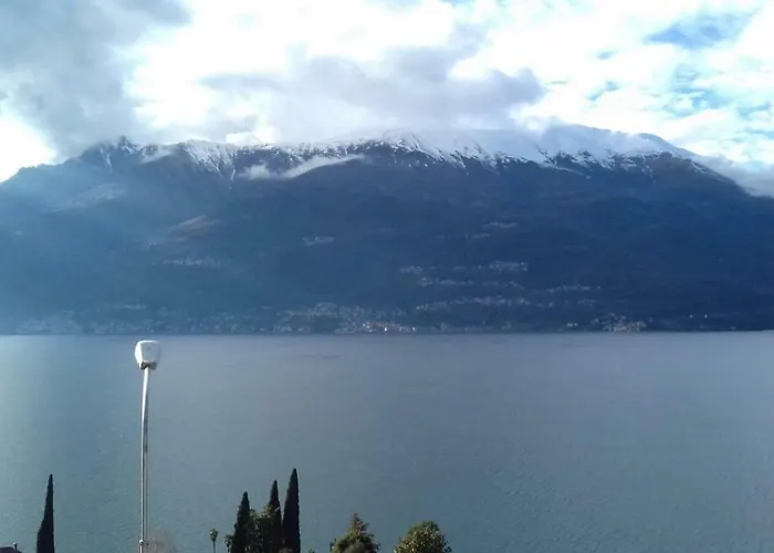 露西之家公寓 *